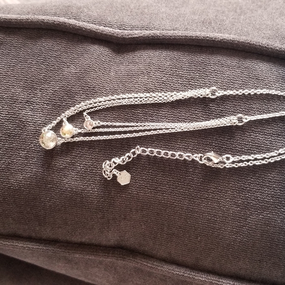 Touchstone Crystal by Swarovski Necklace. 3 cystal stones & Silver. Gorgeous! - Picture 4 of 6